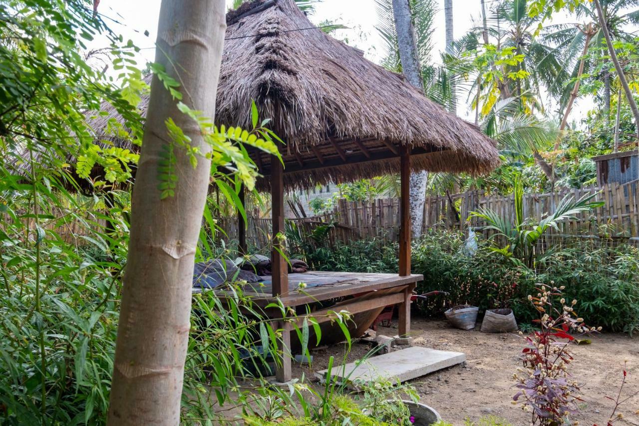 Oyo 1259 Kuta Garden Homestay Экстерьер фото